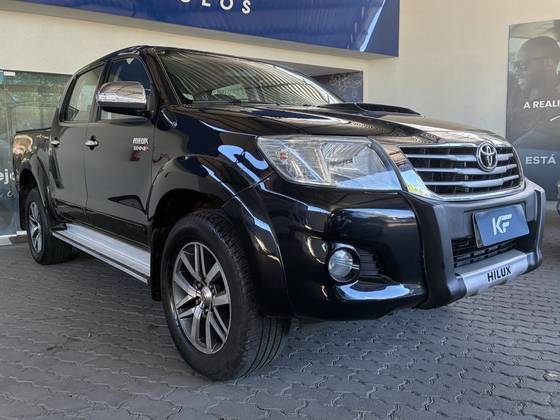 TOYOTA HILUX 3.0 SRV 4X4 CD 16V TURBO INTERCOOLER DIESEL 4P AUTOMÁTICO TOYOTA HILUX 3.0 SRV 4X4 CD 16V TURBO INTERCOOLER DIESEL 4P AUTOMÁTICO